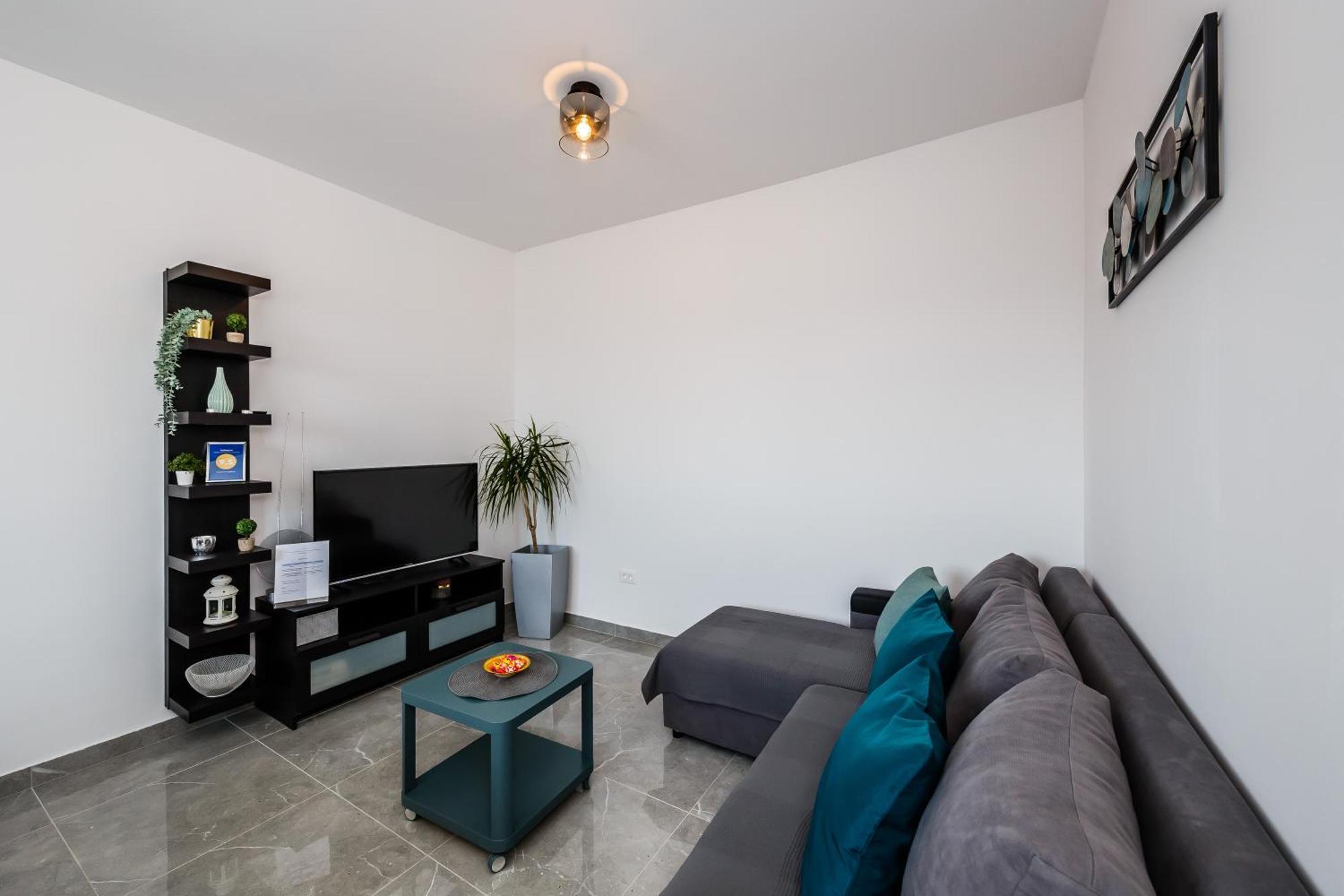 Apartmani Ujakovic Kaštela Εξωτερικό φωτογραφία