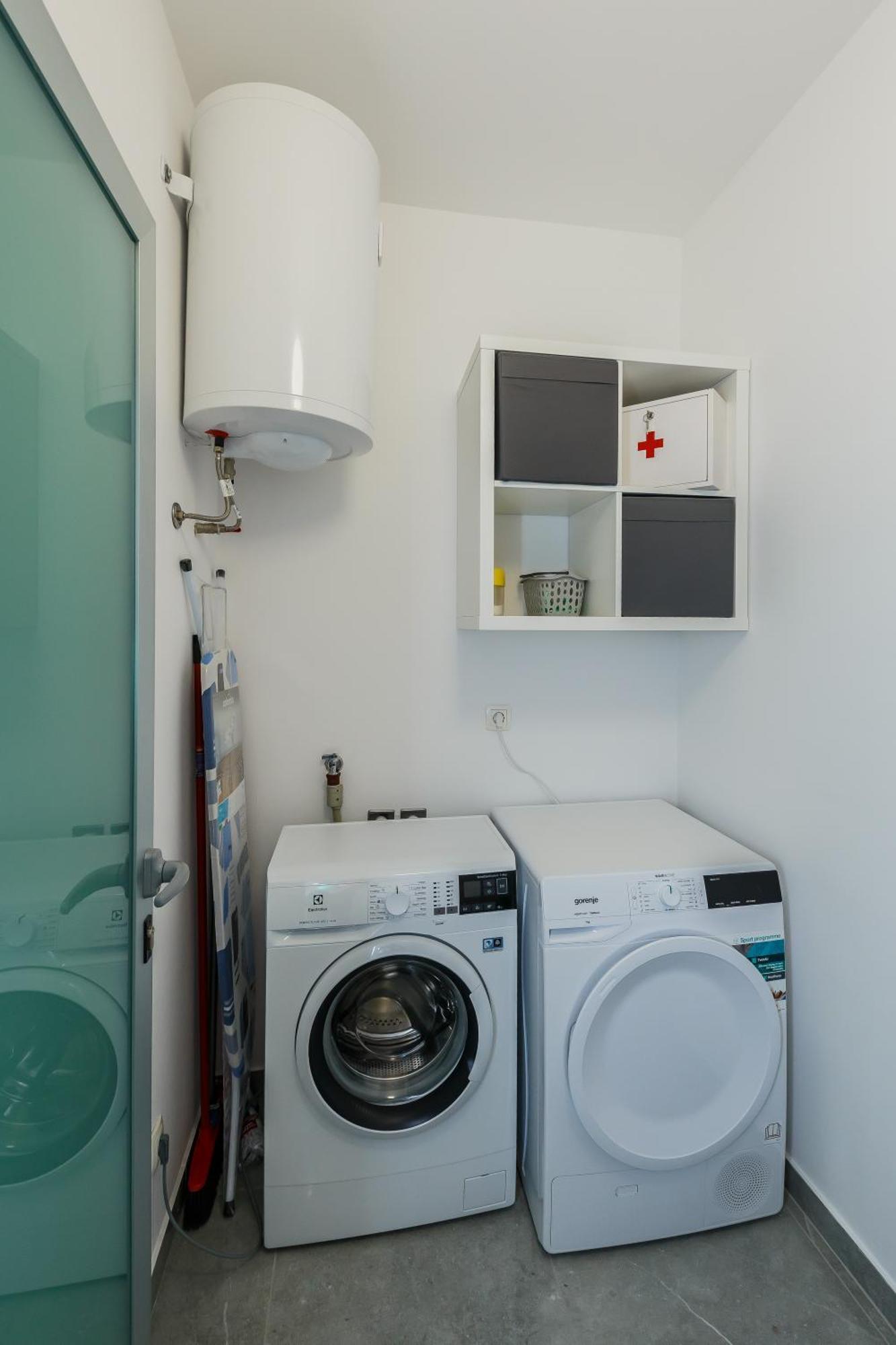Apartmani Ujakovic Kaštela Εξωτερικό φωτογραφία