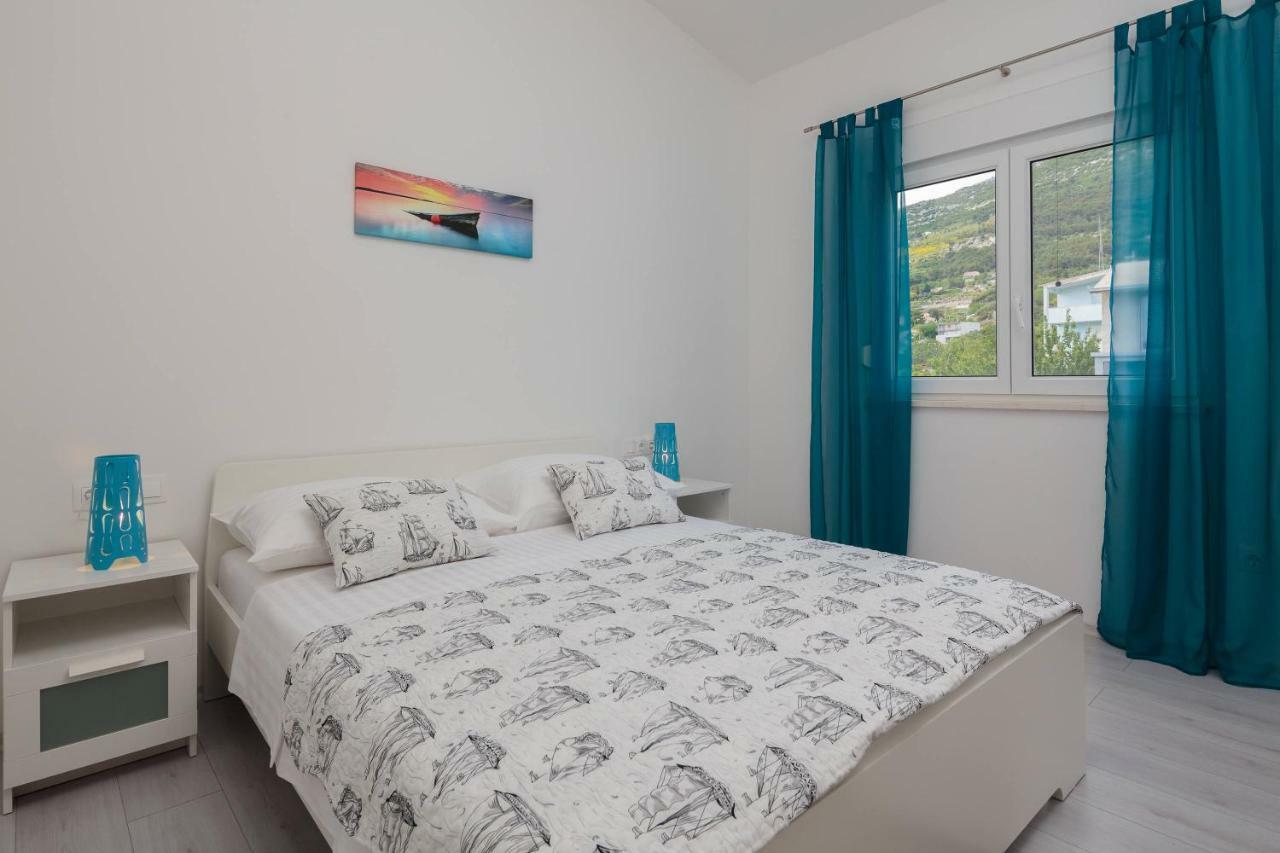 Apartmani Ujakovic Kaštela Εξωτερικό φωτογραφία