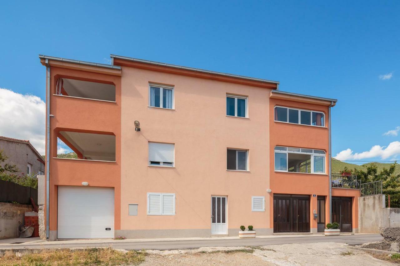 Apartmani Ujakovic Kaštela Εξωτερικό φωτογραφία