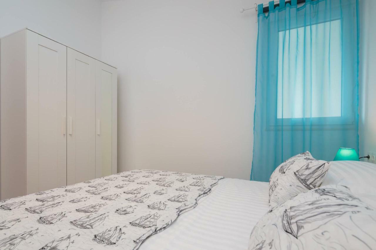Apartmani Ujakovic Kaštela Εξωτερικό φωτογραφία