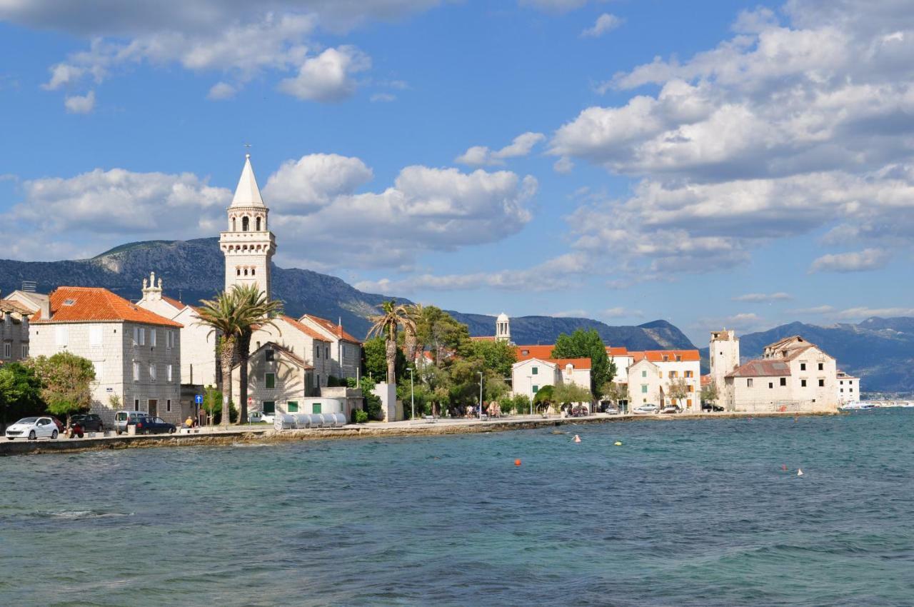 Apartmani Ujakovic Kaštela Εξωτερικό φωτογραφία