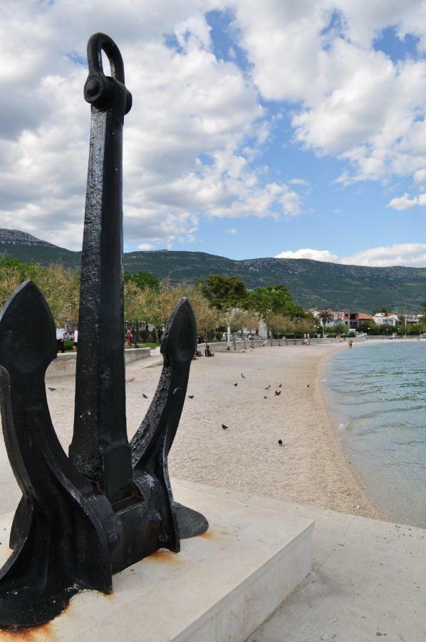 Apartmani Ujakovic Kaštela Εξωτερικό φωτογραφία